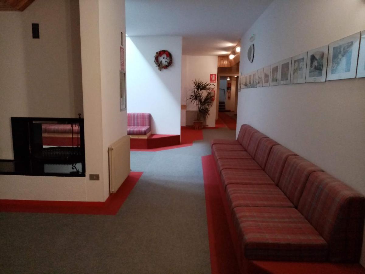 Comodo Alloggio Con Accesso Diretto Alle Piste Santa Caterina Valfurva Eksteriør bilde